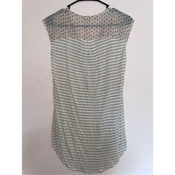 Little Yellow Button Anthropologie Blouse - Picture 3 of 3